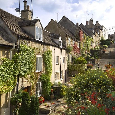 Well Cottage: A Cotswold Cottage At The Heart Of The Village Of 크루드웰 외부 사진